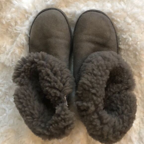 Ugg Gray suede and rhinestone boots. Fur booties 6 - Picture 3 of 8